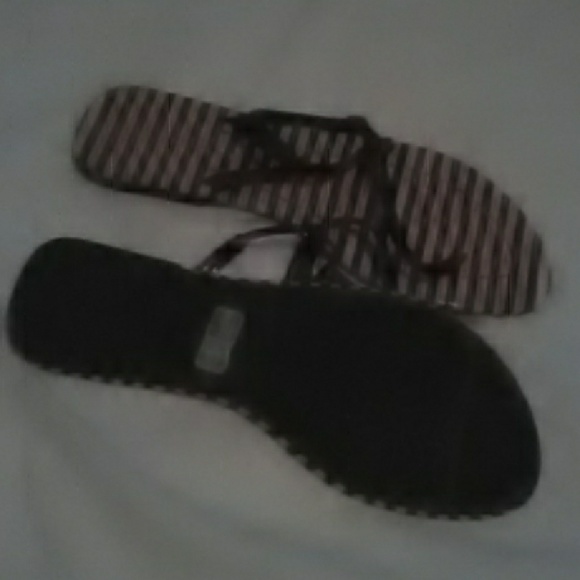 Sandals - Picture 2 of 2
